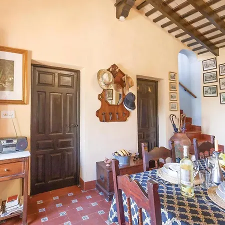 Beautiful In With 2 Bedrooms And Wifi Holiday home Bornos