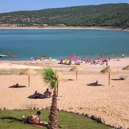 Beautiful In With 2 Bedrooms And Wifi Holiday home Bornos